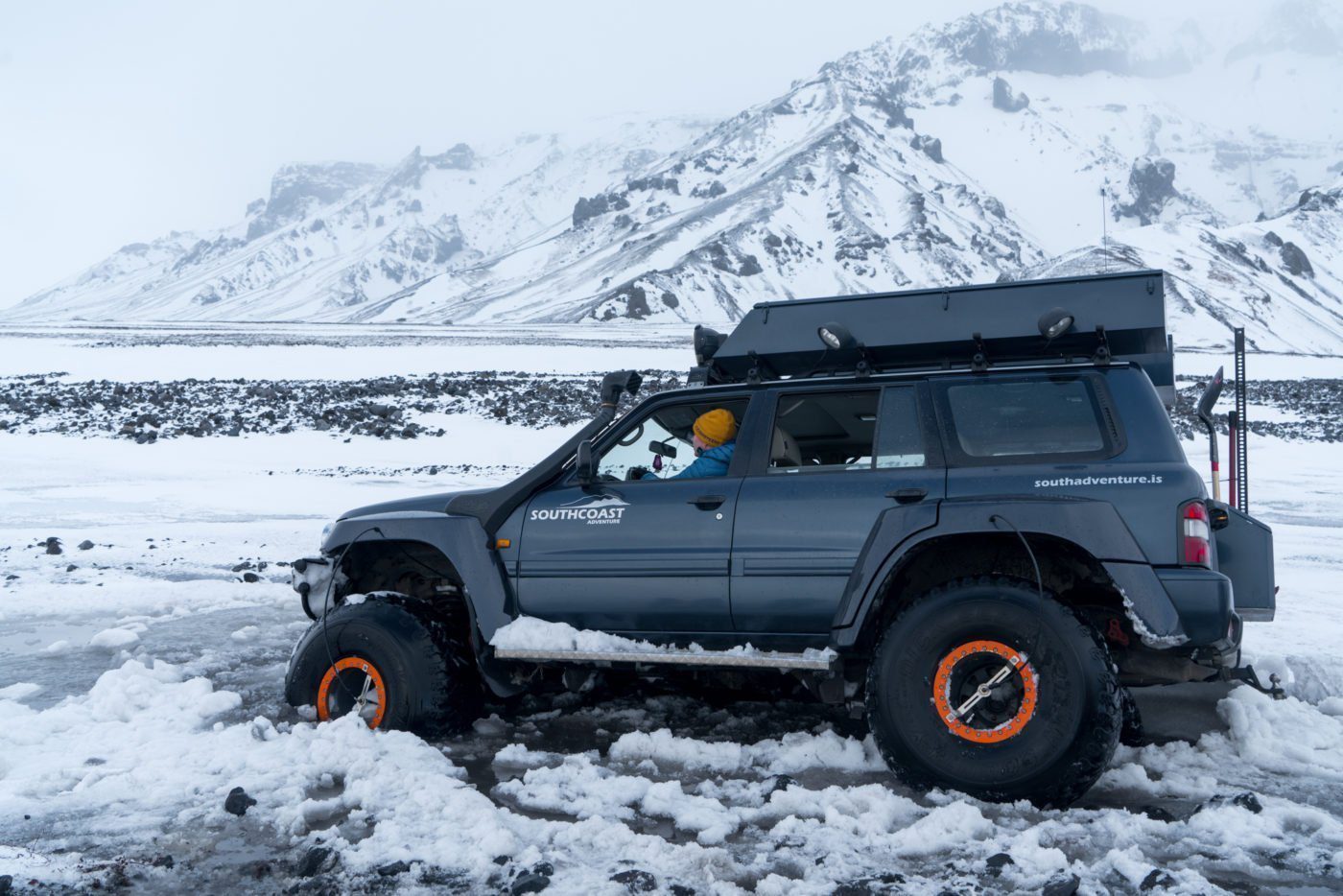 Trying to find the best path through an icy river with a super jeep