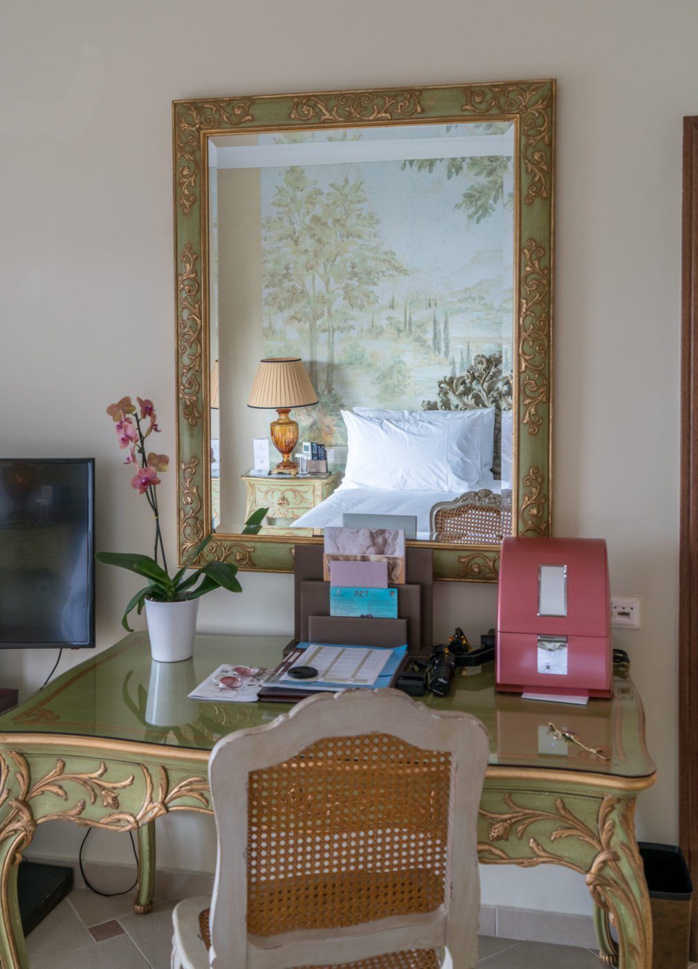 Desk area with quirky make-up cooler in the Dream Villa at Corfu Imperial
